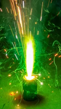 Diwali2021: दिवाली पर खूब चलाएं ये पटाखे, कुछ नहीं करेगा सुप्रीम कोर्ट