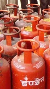 घरेलू LPG सिलेंडर हुआ महंगा, यहां चेक कीजिए नए रेट