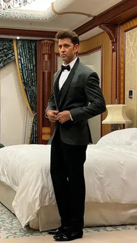 Hrithik Roshan: ऋतिक रोशन के लुक को देखकर हो जाएंगे हैरान, एब्स...