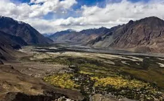 इंडिया के 10 खूबसूरत नेचुरल प्लेस, क्या यहां गए हैं आप?
