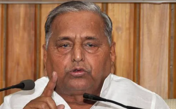 रामगोपाल से नहीं बनी बात, अखिलेश को मनाने मुलायम लखनऊ रवाना