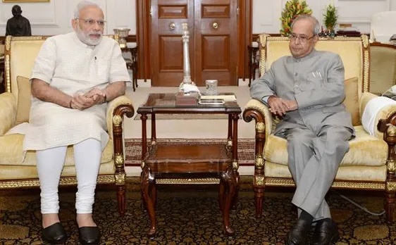 राष्ट्रपति से मिले पीएम मोदी, उरी हमले की दी जानकारी