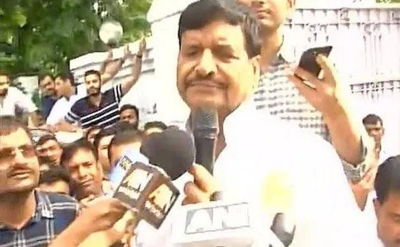 शिवपाल ने अखिलेश के 7 करीबियों को दिखाया बाहर का रास्ता