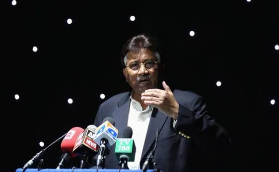 बुगती आतंकवादी है, उसे शरण न दे भारतः मुशर्रफ