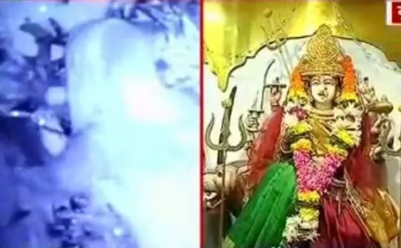 मां दुर्गा के गले का हार चोरी करते CCTV में कैद हुआ शख्स