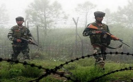 गलती से LoC पार चले गए भारतीय जवान, पाक ने कहा- 'हमने पकड़ा'