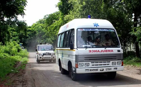 सहारनपुर में आबकारी विभाग ने एंबुलेंस में पकड़ी 32 पेटी शराब, 2 तस्कर गिरफ़्तार