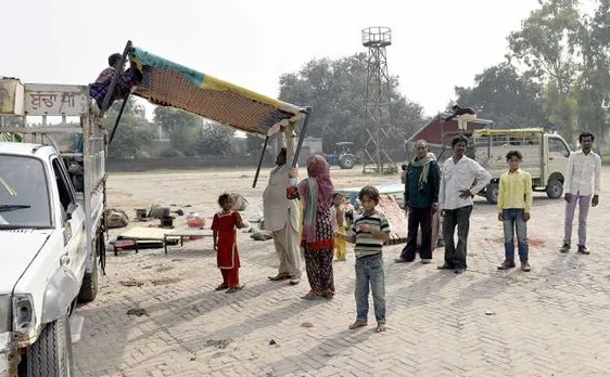 जम्मू-कश्मीर: 10 हजार से अधिक लोगों ने छोड़ा सीमावर्ती इलाका