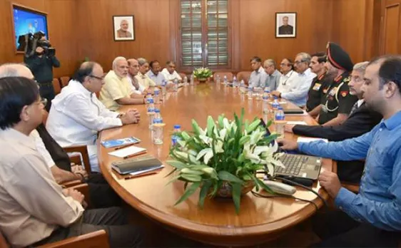 पीएम मोदी ने मंत्रियों से कहा, सर्जिकल स्ट्राइक पर उन्माद से बचें