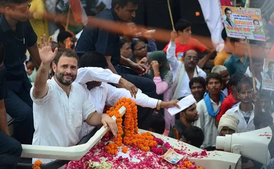 ग़ाज़ियाबाद: किसान रैली के दौरान राहुल गांधी ने उठाया मोदीनगर की मशहूर शिकंजी का मज़ा