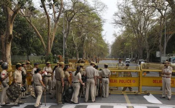 दिल्ली में हाई अलर्ट, ख़ुफ़िया एजेंसी को दो आतंकियों के घुसपैठ की मिली है ख़बर