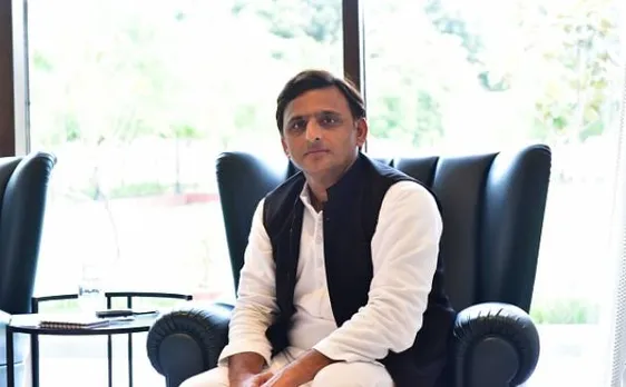 अखिलेश के ख़िलाफ़ साजिश कर रही मुलायम की दूसरी पत्नी: सपा एमएलसी