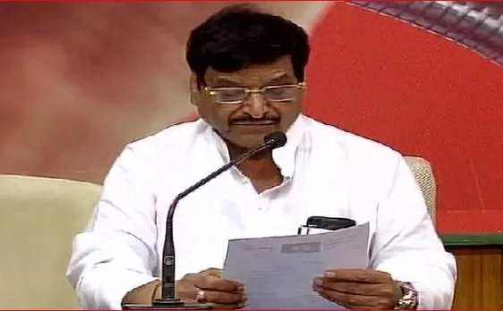 सपा में महाभारत, अखिलेश के करीबी मंत्री पवन पांडे को शिवपाल ने पार्टी से निकाला