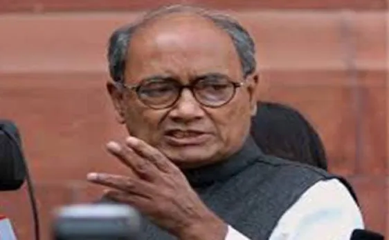 बाबा रामदेव पर टिप्पणी के मामले में दिग्विजय सिंह ने हाजीपुर कोर्ट में किया सरेंडर, जमानत मिली