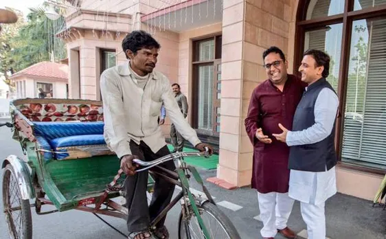 ट्रैफिक जैम से परेशान, रिक्शे पर मुख्यमंत्री अखिलेश से मिलने पहुंचे पेटीएम सीईओ विजय शेखर