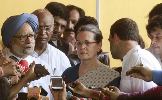 कांग्रेस अध्यक्ष सोनिया गांधी के खिलाफ़ दायर चुनावी याचिका पर सुनवाई टली