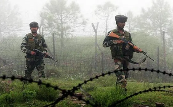 नहीं माना पाक, देर रात से जम्मू-कश्मीर में कई जगहों पर कर रहा है फायरिंग