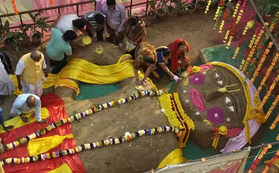 Govardhan Puja 2016: जानिये, गोवर्धन पूजा के पीछे का रहस्य