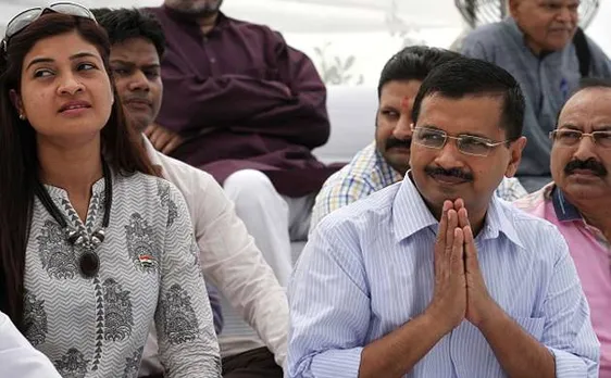 आप के 27 विधायकों को चुनाव आयोग का नोटिस
