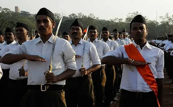 कर्नाटक के मैसूर में राष्ट्रीय स्वंयसेवक संघ (आरएसएस) के कार्यकर्ता मगाली रवि की हत्या कर दी गई है।