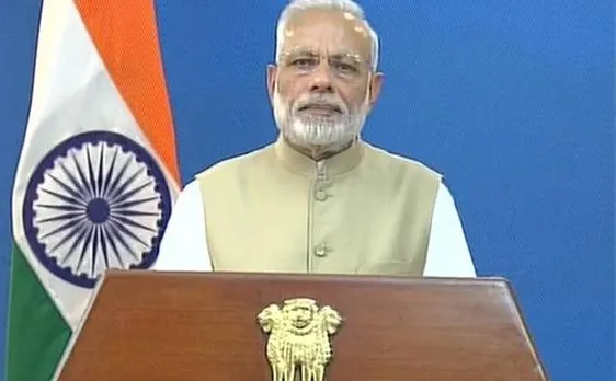 भ्रष्टाचार पर मोदी का वार, 500 और 1000 रुपये के नोट आज आधी रात से बंद
