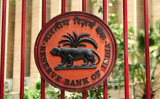 500 और 1000 के नोट बदलने के लिए शनिवार-रविवार को भी खुलें रहेंगे बैंक