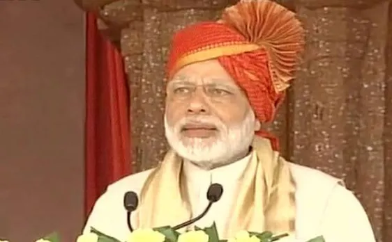 पीएम मोदी की चेतावनी, कहा बेईमान लोग सुन लें, मोदी 30 दिसंबर के बाद चुप नहीं बैठने वाला (Video)