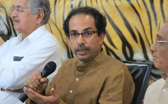 नोटबंदी के फैसले पर भड़की शिवसेना, सड़कों पर आ गयी सवा सौ करोड़ की जनता