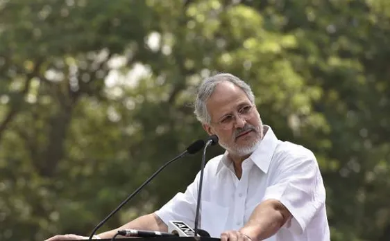 प्रदूषण से निपटने के लिए एलजी ने दिल्ली में ट्रक की एंट्री पर लगाई रोक, रात 12 बजे के बाद हो सकेगी एंट्री