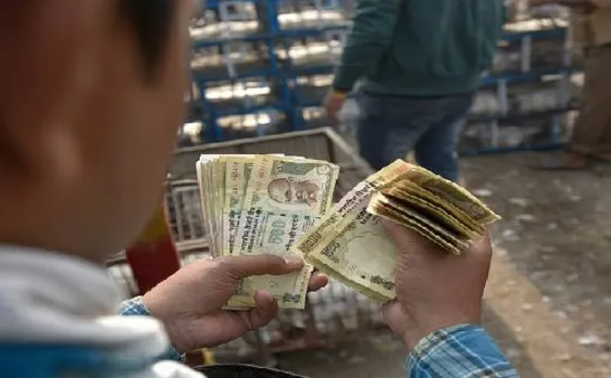 नोटबंदी के बाद अब आपकी जेबों पर पड़ेगी मार