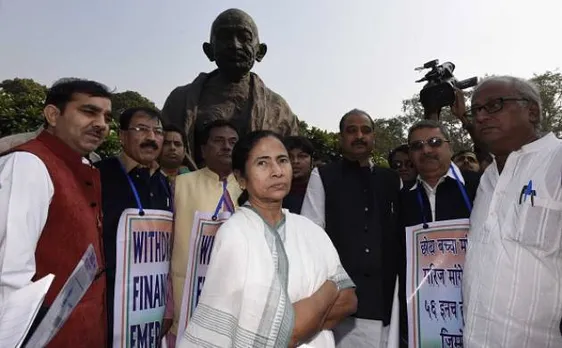 नोटबंदी पर विपक्ष एकजुट, 28 नवंबर को पूरे देश में मनाएगें आक्रोश दिवस