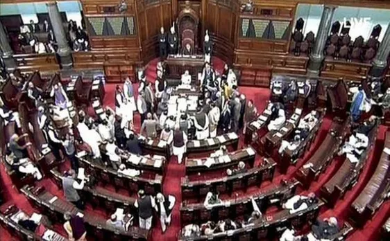 शीतकालीन सत्र:  लोकसभा में मौजूद थे पीएम, जारी रहा हंगामा