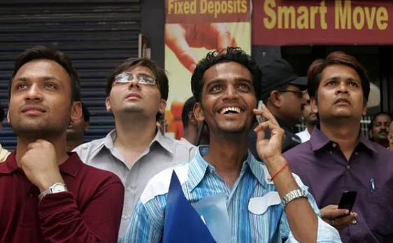 मजबूत रुपये के दम पर सेंसेक्स ने लगाई 450 अंक की छलांग