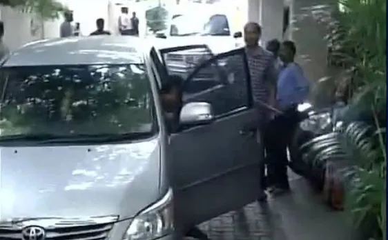 आईटी विभाग ने मारा 8 जगहों पर छापा, मिले 70 करोड़ रुपये के नए नोट