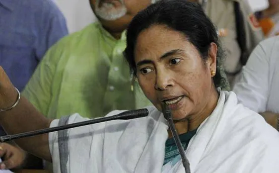 ममता बनर्जी का पीएम पर हमला, 'नोटबंदी से फायदा केवल मोदी बाबू और उनके करीबी दोस्तों को है'
