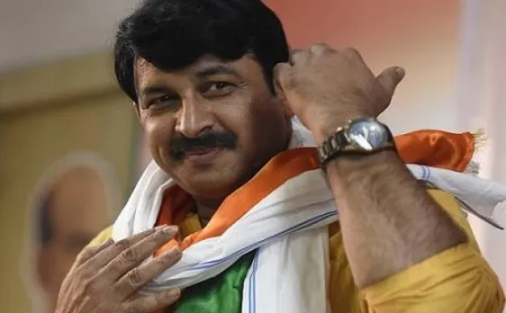 एटीएम और बैंक की कतारों में खड़े लोगों को बीजेपी खिलायेगी लड्डू