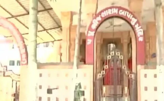 IT का छापा, सूरत के सूदखोर के घर से 400 करोड़ रुपये बरामद