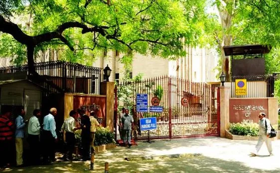 नोटों की अवैध अदला-बदली के मामले में RBI के दो अन्य अधिकारी गिरफ्तार