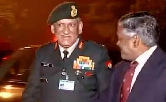 नए सेना प्रमुख पर विवाद: सरकार ने दी सफाई, कहा मेरिट के आधार पर किया जनरल बिपिन रावत का चयन
