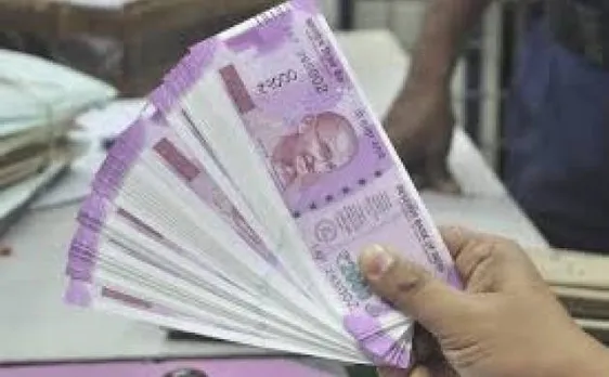 आरबीआई के बार-बार बदलते नियमों की कांग्रेस, आप और अन्य विपक्षी दलों ने की आलोचना