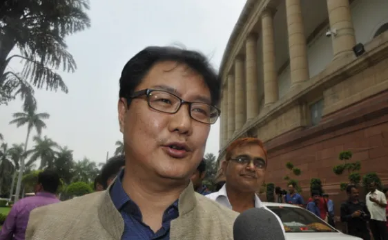 हालात का जायजा लेने मणिपुर पहुंचे किरन रिजिजू, कहा राज्य की स्थिति को समान्य रखना राज्य सरकार का कर्तव्य
