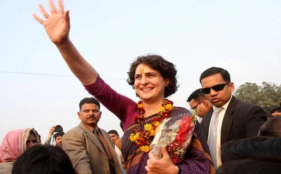 नोटबंदी पर केंद्र सरकार के खिलाफ प्रियंका गांधी को मोर्चे पर ला सकती है कांग्रेस