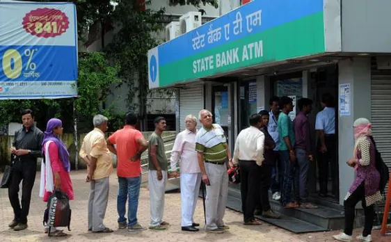 रिजर्व बैंक का न्यू ईयर गिफ्ट, अब आप एटीएम से निकाल सकेंगे 4,500 रुपये
