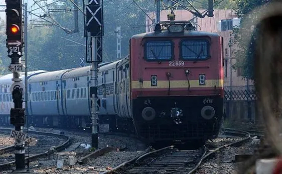 नोटबंदी के बाद रेल टिकट के लिए 'कैशलेस ट्रांजेक्शन' का बढ़ा चलन, 1 जनवरी को रेलवे की 51 फीसदी कमाई कैशलेस के ज़रिए हुई