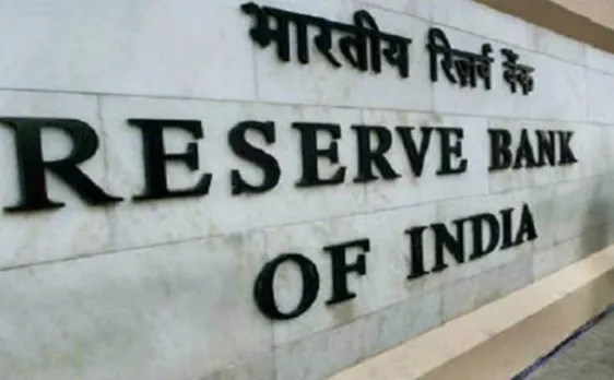 आरबीआई ने माना, ग्रामीण इलाकों में नकदी की कमी