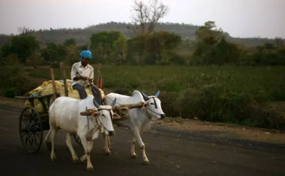 भूमि अधिग्रहण नीतियों के खिलाफ यूपी में आधा दर्जन गांव के किसान करेंगे चुनाव का बहिष्कार