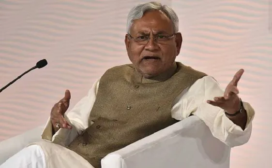 नीतीश कुमार ने कहा कि बिहार के ही कुछ काबिल लोग ही राज्य की छवि खराब करने में लगे हैं