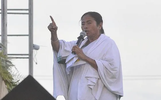 पीएम मोदी पर पार्टी सांसद की अभद्र टिप्पणी को मिला ममता का समर्थन