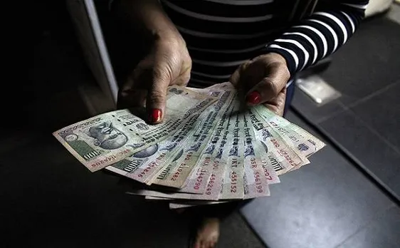 बड़ी राहत: ATM से रोजाना निकाल सकेंगे 10,000 रुपये, पहले 4500 रुपये निकालने की थी लिमिट