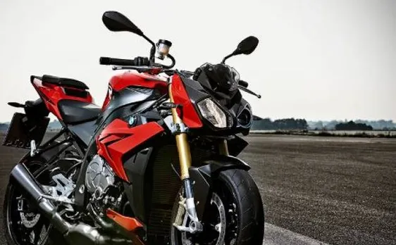 BMW S 1000 XR बाइक जल्द होगा लॉन्च, जानिए बेहतरीन इंजन के अलावा क्या है खास